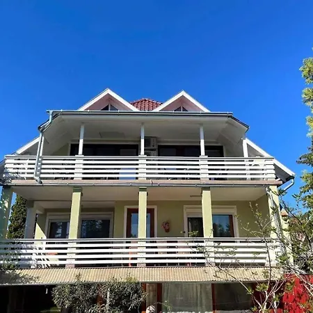 In 45318 * Balatonföldvár