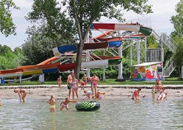 In Balatonföldvar 45318 Balatonföldvár
